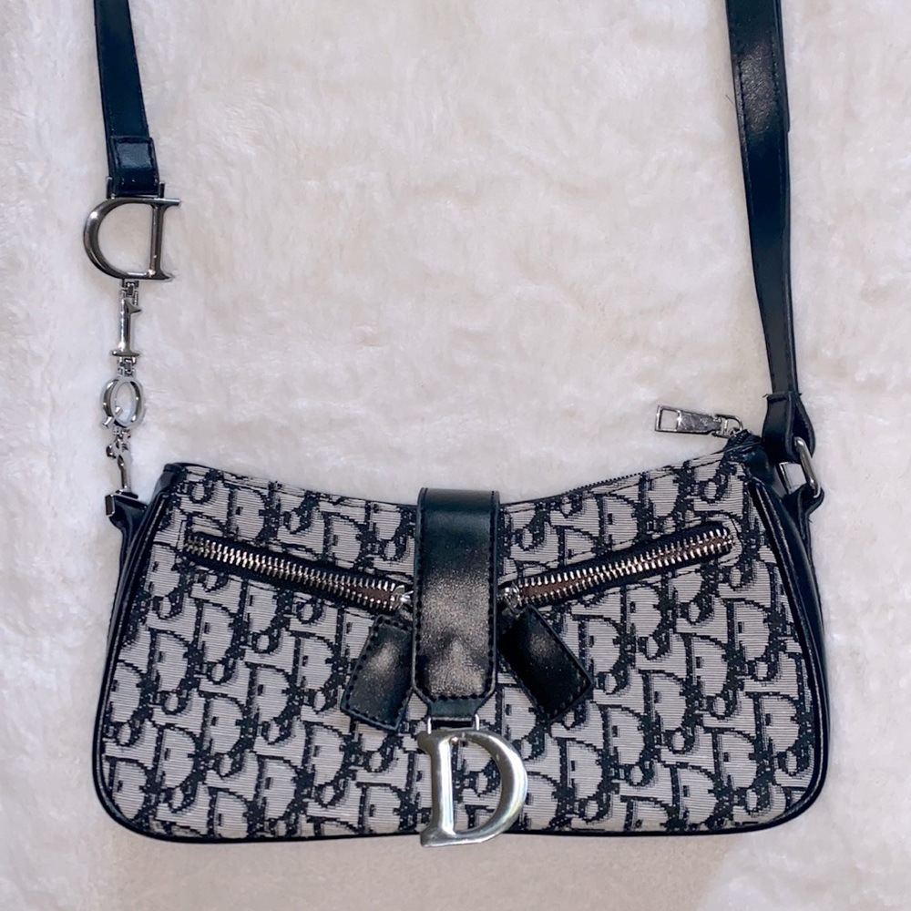 Fashion purse